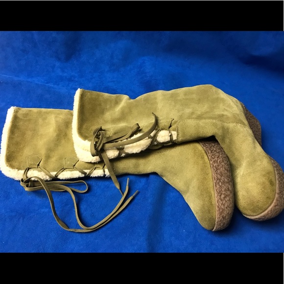 Michael Kors suede and shearling lined tall boots - Picture 2 of 8